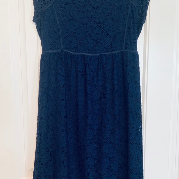 Motherhood Maternity Blue Pattern Lace Dress NWT - Picture 3 of 7